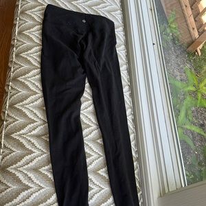 Lululemon black leggings